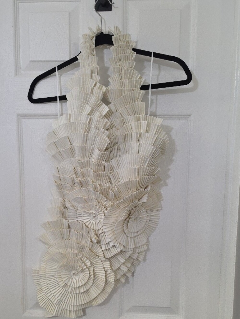AKIRA Ivory Sculptural Pleated V-Neck Top - Picture 3 of 5